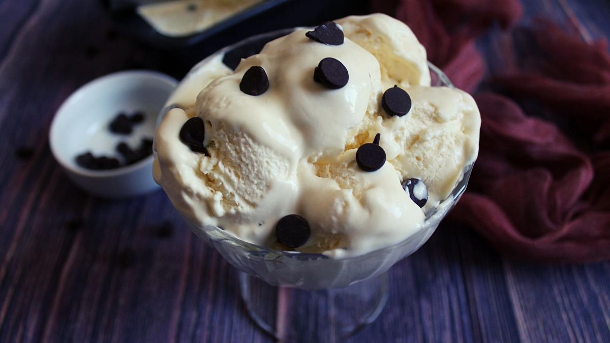 'Video thumbnail for homemade ice cream with condensed milk'